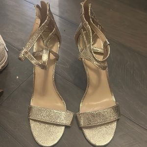 Gold heels Nine West